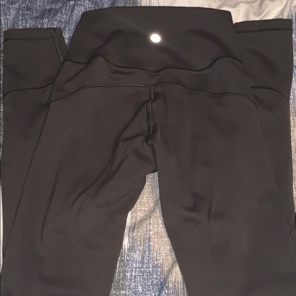 Olive green Lululemon leggings